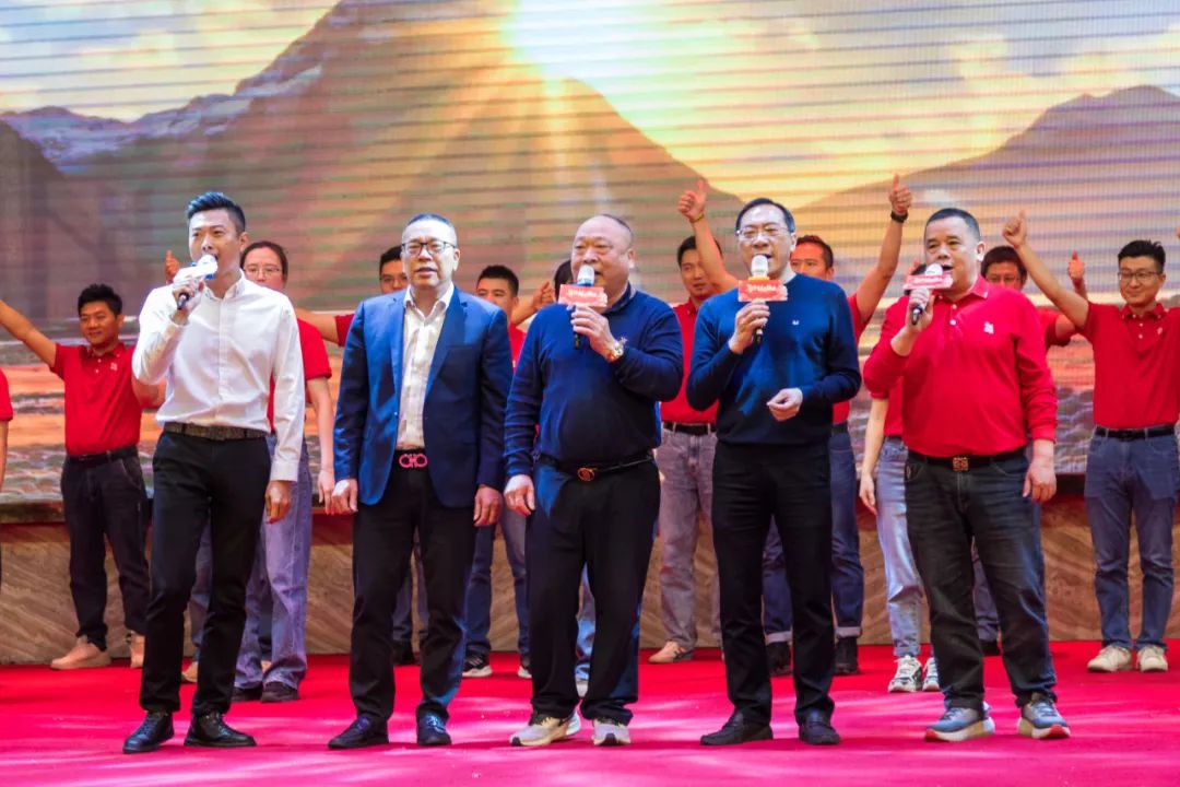 聚勢·創(chuàng)變·敢為 | 強輝集團2025年迎新晚會圓滿結束，共繪未來新藍圖(圖20)