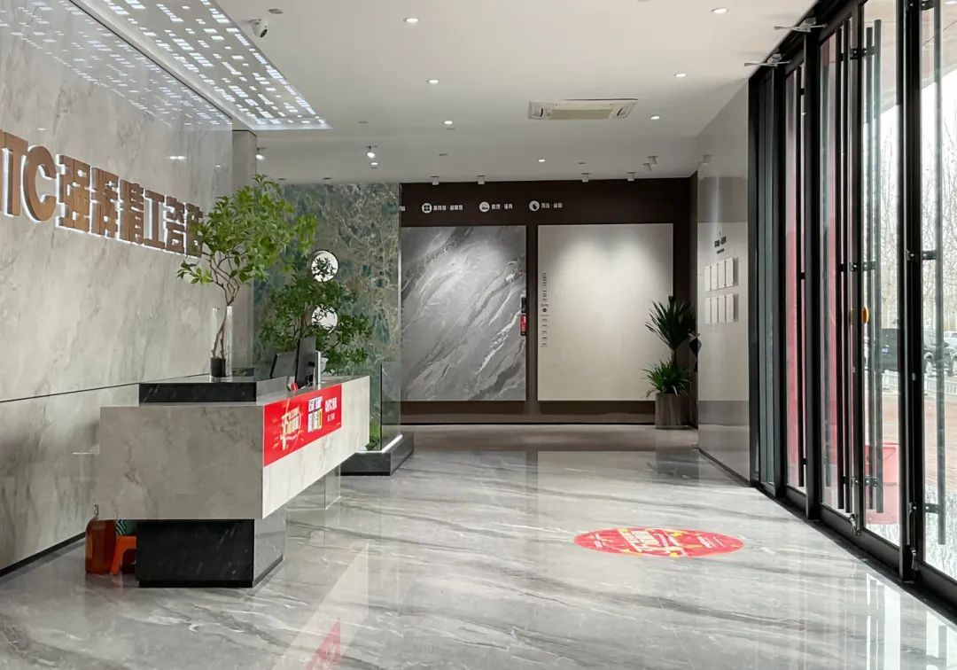 終端風(fēng)采 | 強(qiáng)輝東營旗艦店，探尋質(zhì)感空間的詩意生活(圖6)